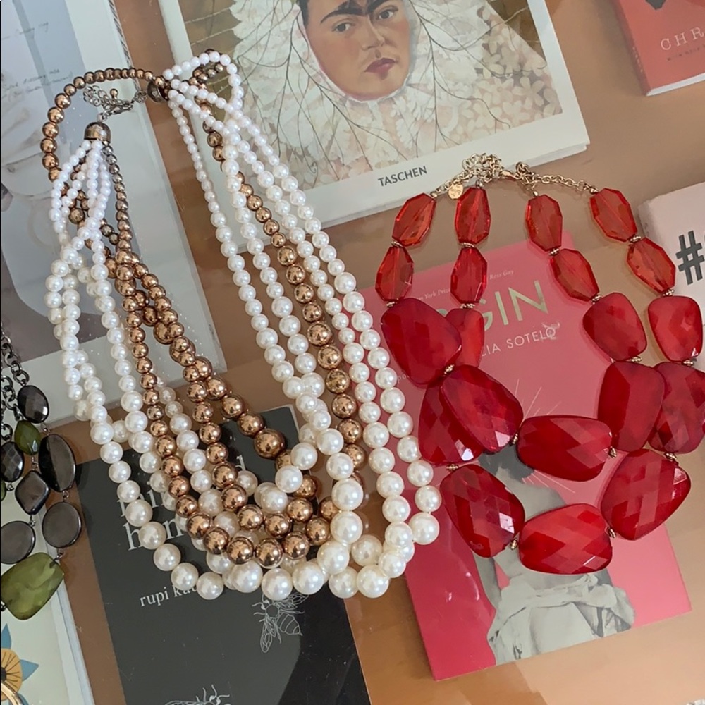 Necklace bundle! - Picture 3 of 4